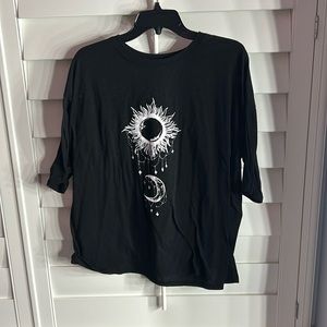 Black t-shirt